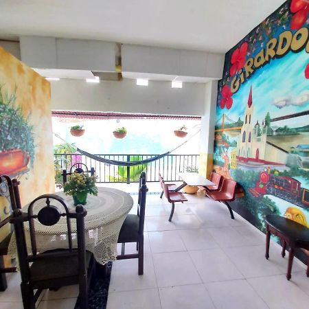 Hotel Plaza Confort Girardot Bagian luar foto